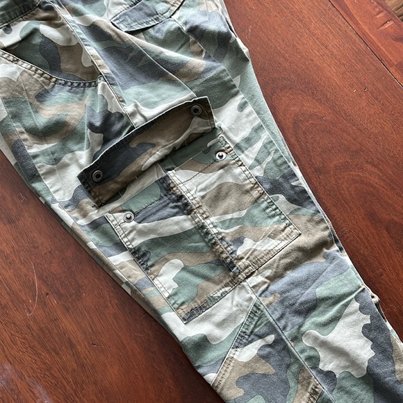 INC - international conception cargo pants - Picture 16 of 16
